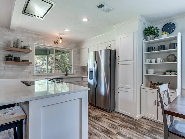 Chaparral Ct — Photo 8