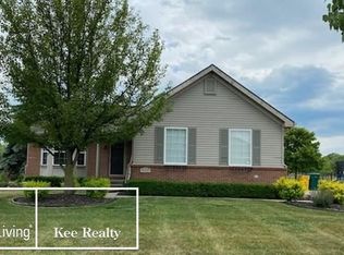 52089 Rivard Rd, New Baltimore, MI 48047