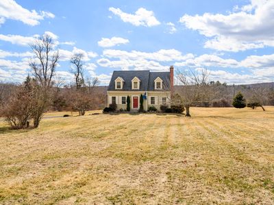 6 Hattertown Road, Newtown, CT, 06470