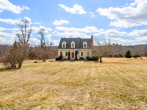 6 Hattertown Road, Newtown, CT 06470