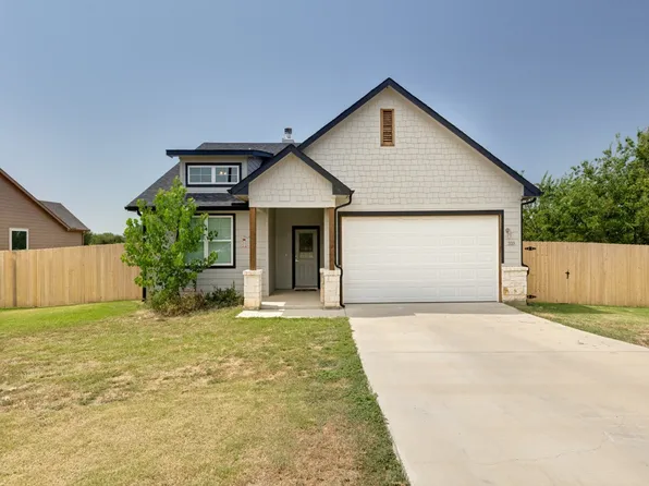 310 Oakwood Ave, Jacksboro, TX 76458