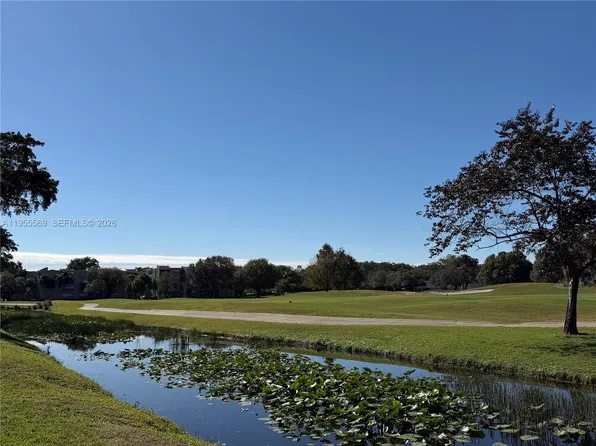 9495 Evergreen Pl APT 102, Davie, FL 33324