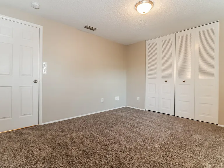 7801 Glencoe Dr — Photo 14