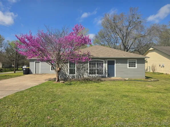 118 S Old Main St, Coweta, OK 74429