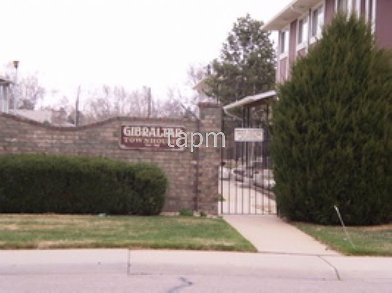 2nd image of 722 27th Ave
