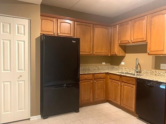5th image of 390 W Mahogany Ct Unit 205