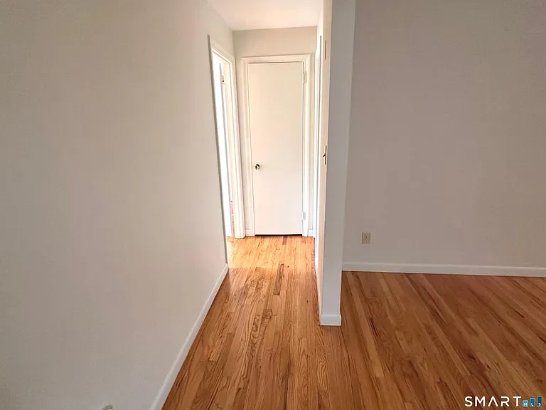 1634 Farmington Ave #2 — Photo 15