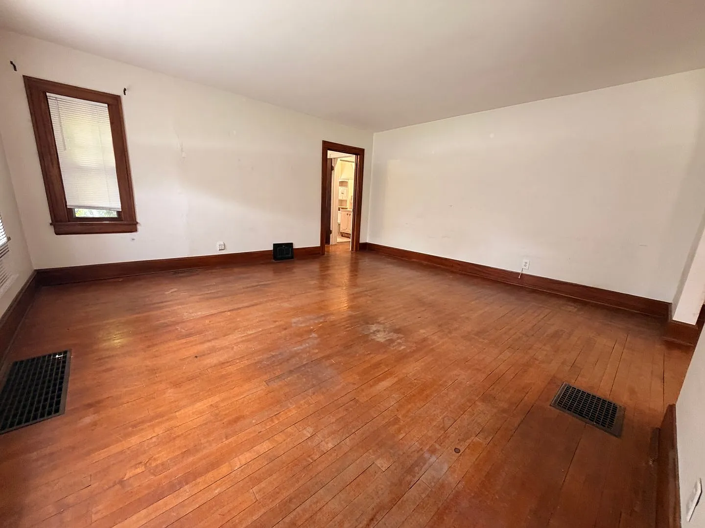 Inviting 2-Bed, 1-bath Near MSU & Phelps Grove Park — Photo 4