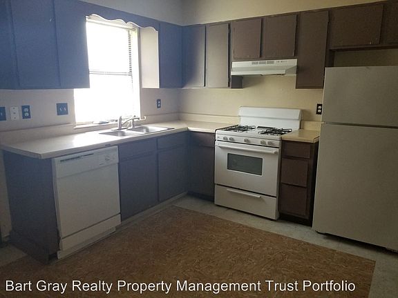 3rd image of 14 Fra Mar Dr APT A