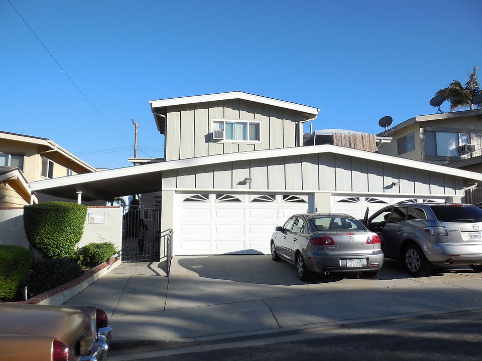 Garage and parking space included