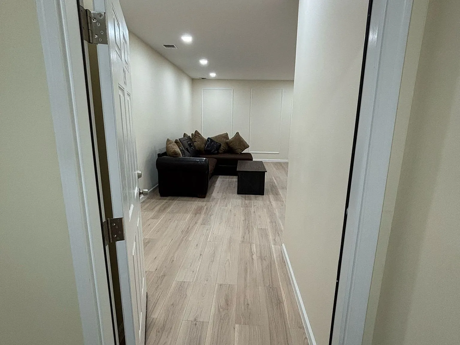 24820 Jericho Tpke — Photo 3