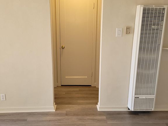 3rd image of 142 El Camino Real APT 4