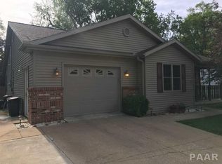 565 Dean Ct, Canton, IL 61520