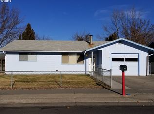 915 E Gladys Ave, Hermiston, OR 97838