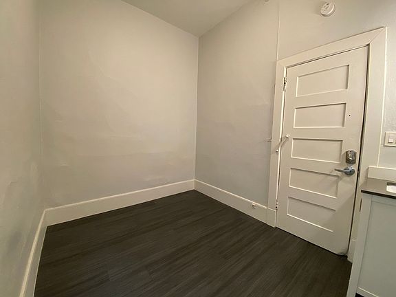 2nd image of 706 Kearny St #107