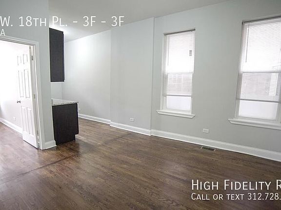4th image of 1322 W 18th Pl APT 3F