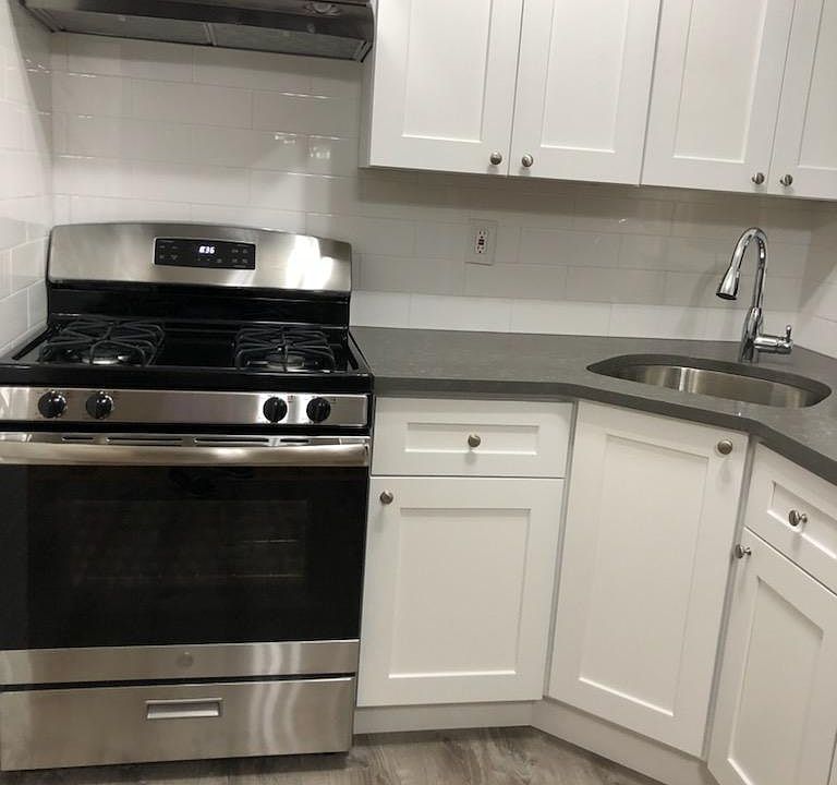 1st image of 149 Roosevelt Ave #2