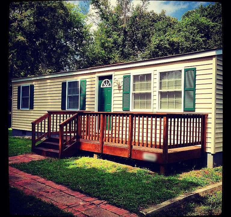 1st image of 13900 Cypress Dr