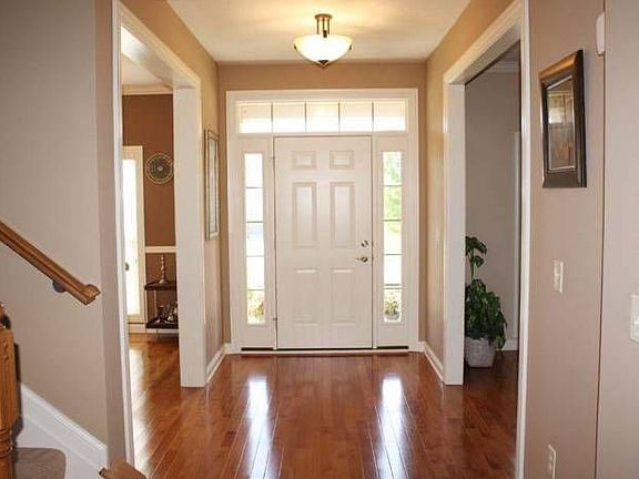 ENTRY/FOYER