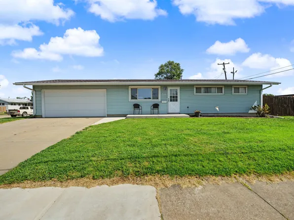 916 W Cloud St, Salina, KS 67401