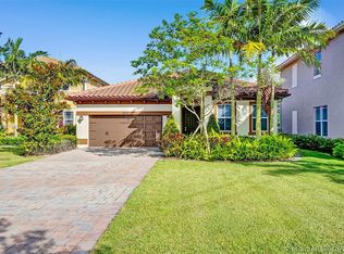 8640 Lakeside Bnd, Parkland, FL 33076