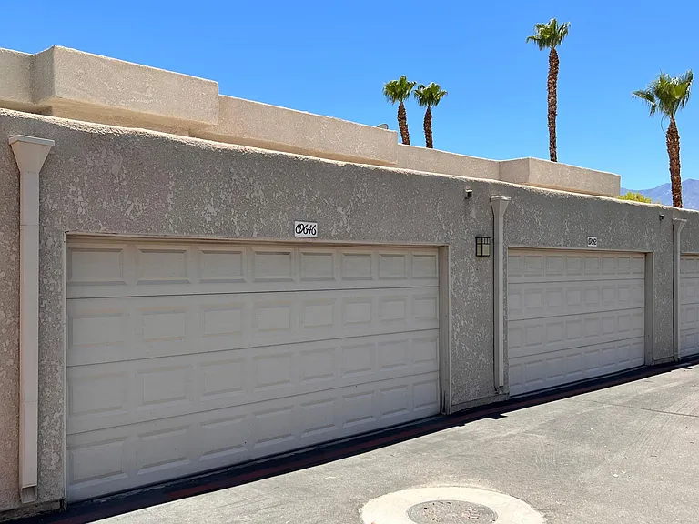 2 car detached garage