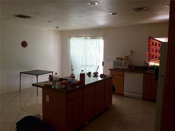 3rd image of 1812 Crownhaven Ct