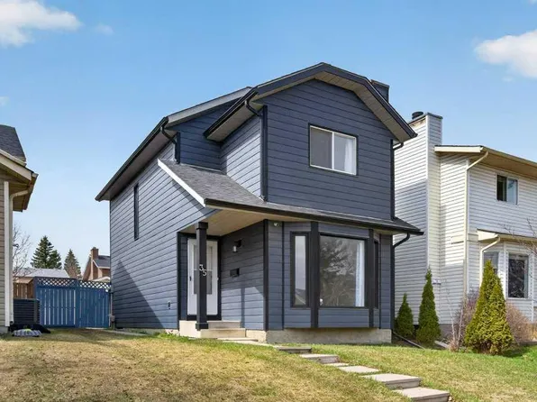 35 E Martinview Cres NE, Calgary, AB T3J 2S2