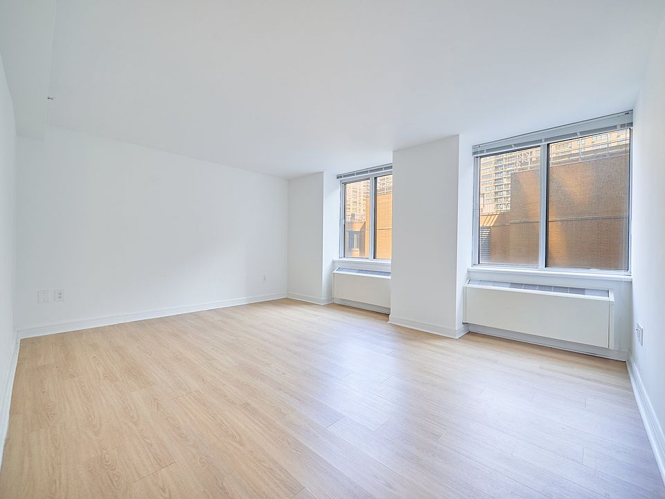 1st image of 160 Riverside Blvd APT 8T