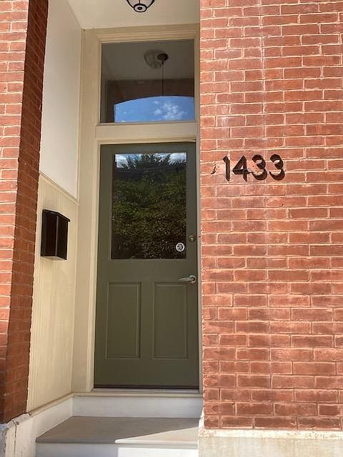 1st image of 1433 Wright St #1