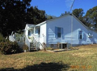 1234 McCubbins Rd, Strawberry Plains, TN 37871