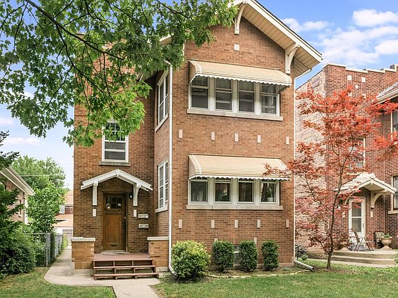 2nd image of 1038 S Oak Park Ave