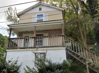 194 High St, Jenkins, KY 41537