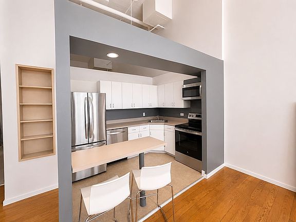 2nd image of 720 16th Street Mall Unit 507