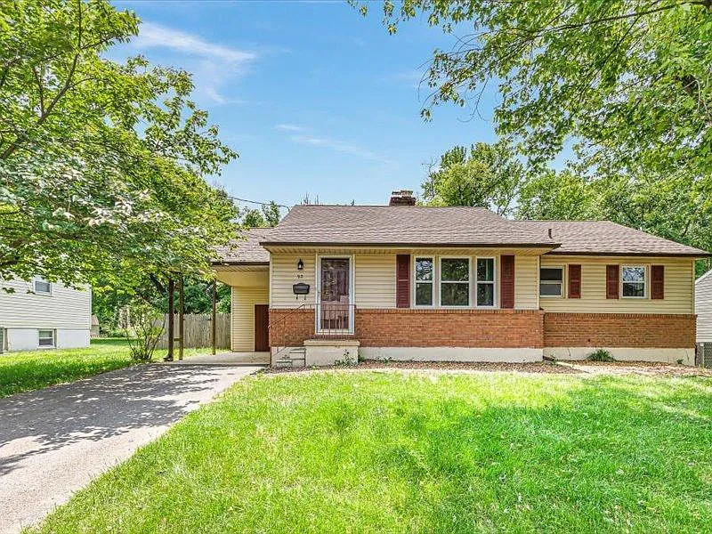 93 Dallas Ave