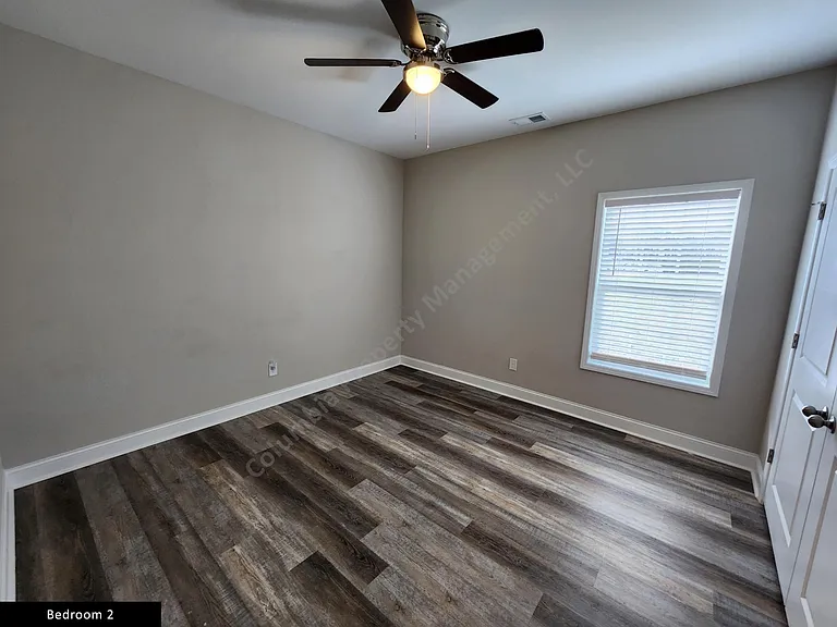 2185 Ridgeway Rd — Photo 7