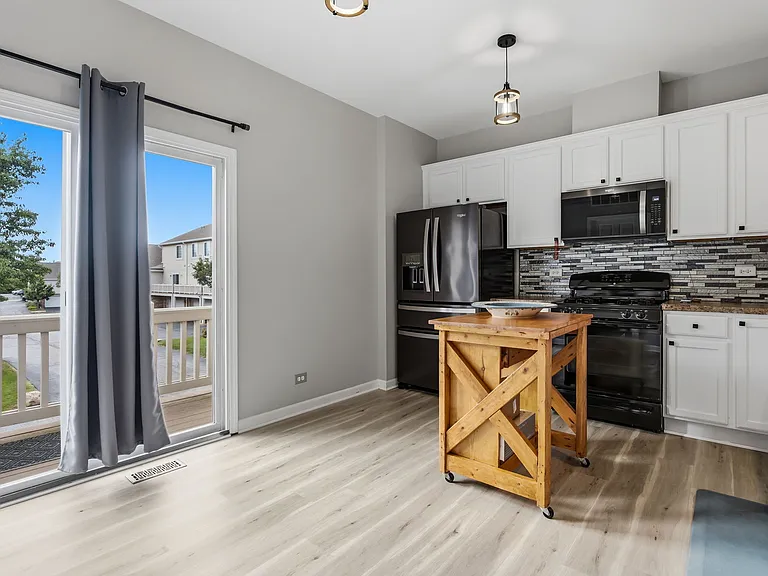 3339 Cameron Dr — Photo 10