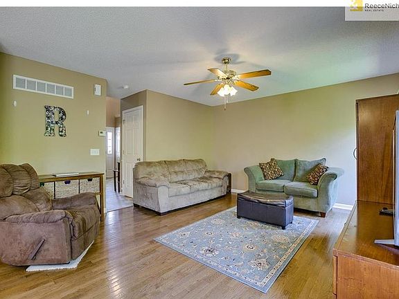 5th image of 12965 NW Oakview Dr