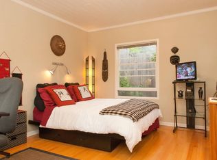 2622 Camino Lenada, Oakland, CA 94611