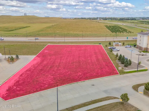 Roughrider Blvd, Dickinson, ND 58601