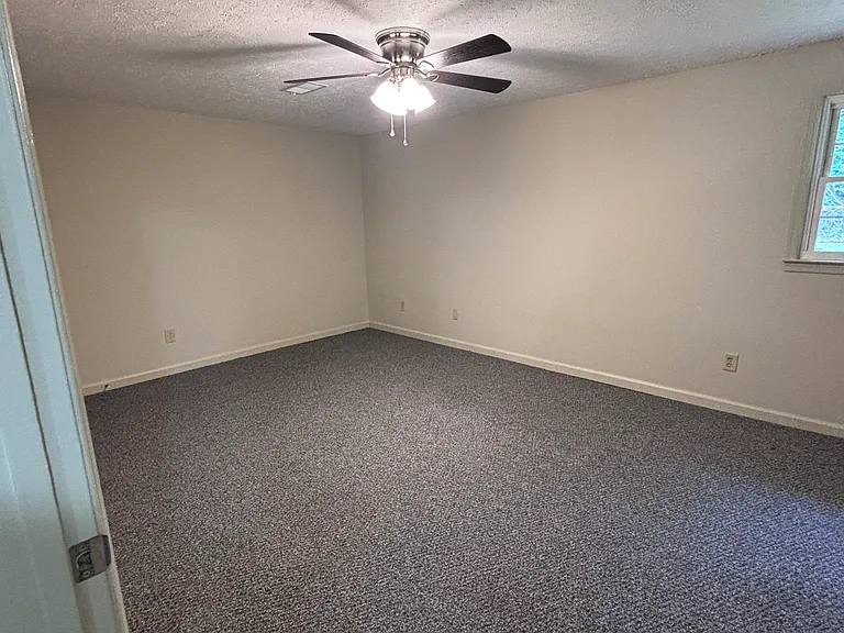 110 Rosewood Ln #A — Photo 6