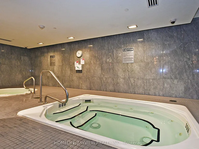 120 Harrison Garden Blvd #735 — Photo 28