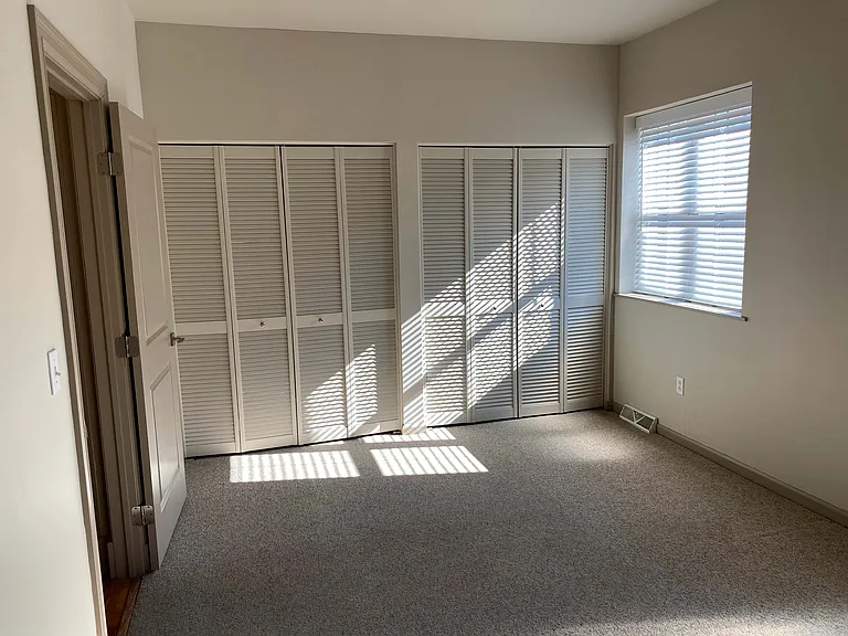 1233 Filson St #1 — Photo 6
