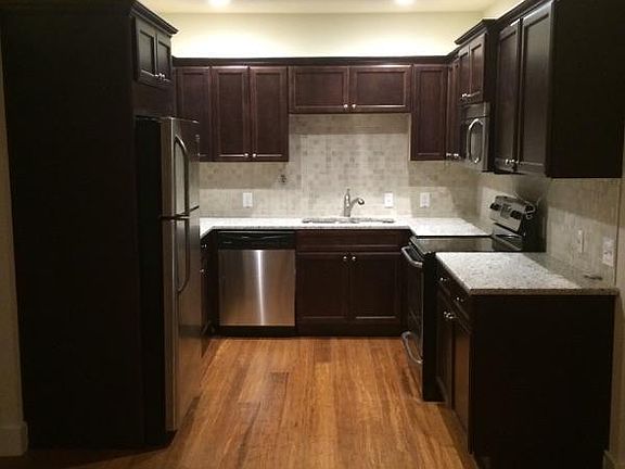 2nd image of 1812 W Watrous Ave APT 1
