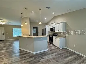226 Oak Cir — Photo 4