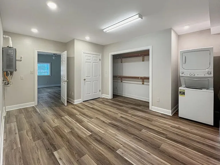 8651 Nesslewood Rd — Photo 24