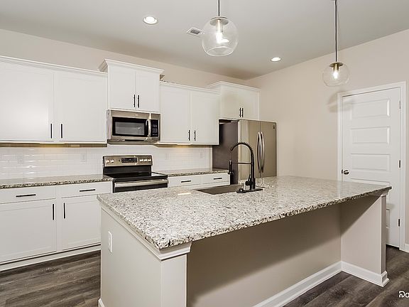 2nd image of 117 Holly Fern Dr