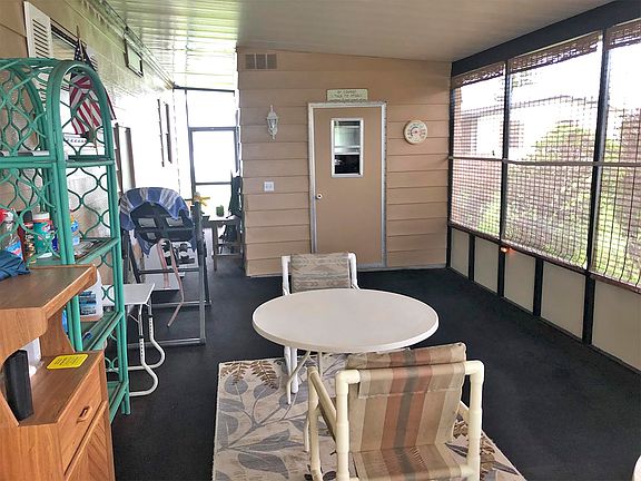 4th image of 26369 Montgomery Dr #236