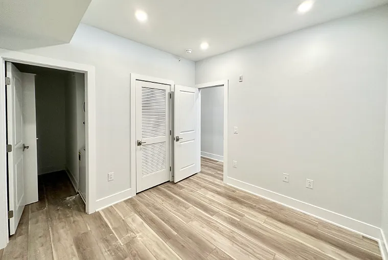 3837 Wallace St #4 — Photo 8