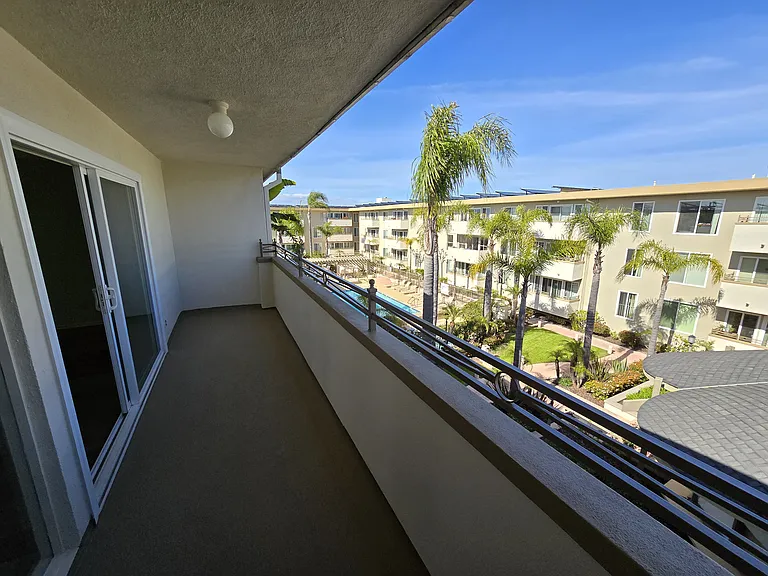 Laguna del Rey Apartments — Photo 83